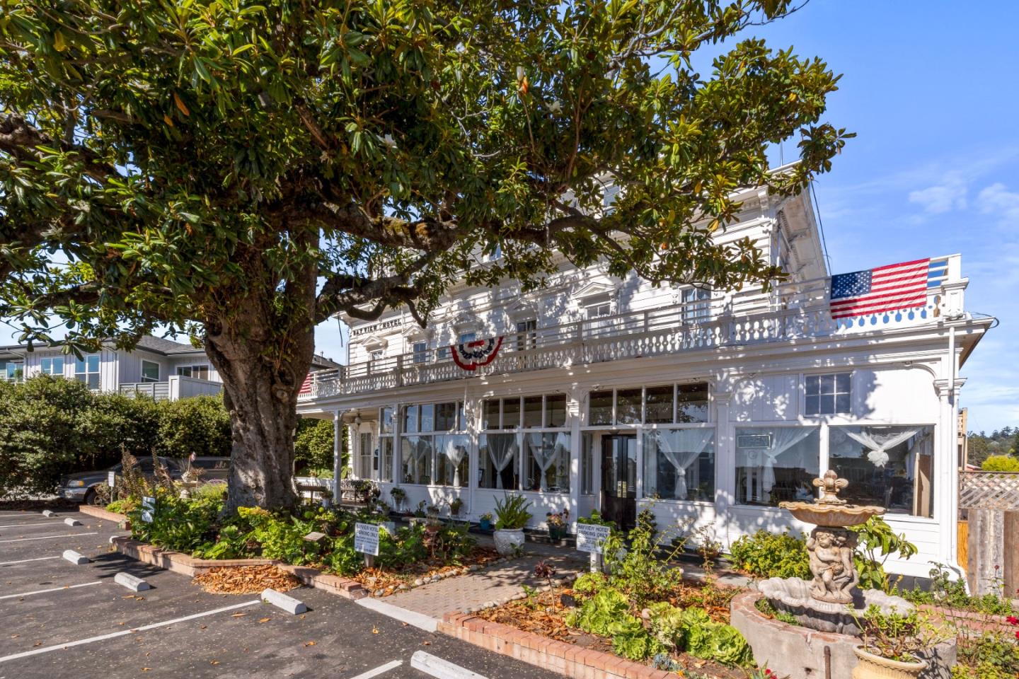 8041 Soquel DR