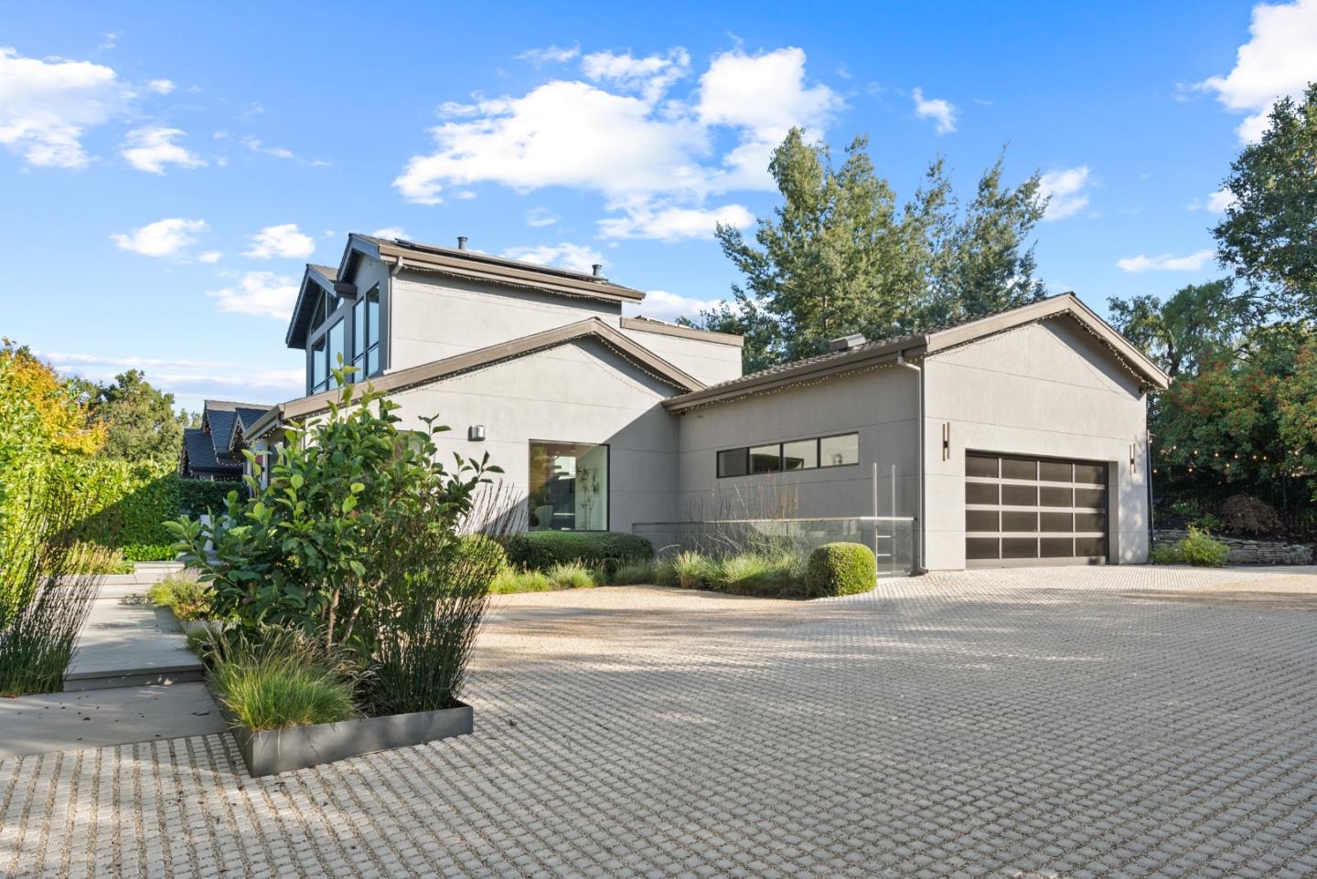 26960 Orchard Hill LN - Living area