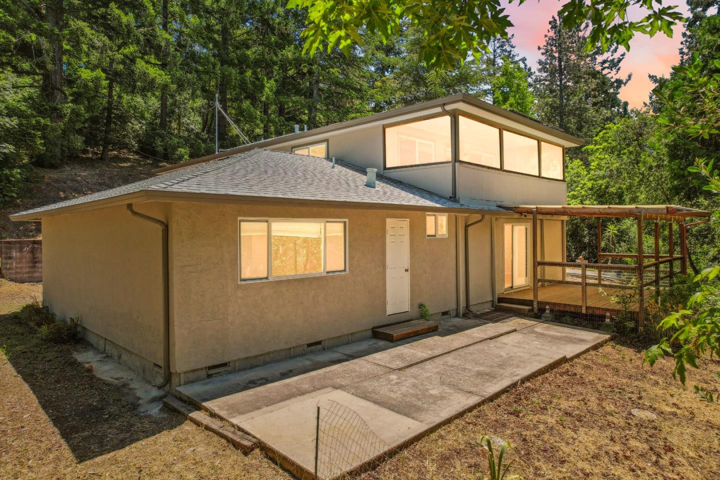 24895 Skyland RD - Interior