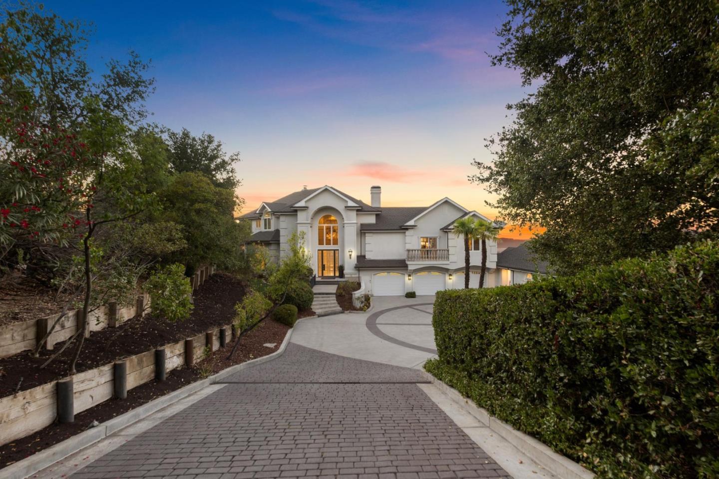 16383 Aztec Ridge DR - Backyard