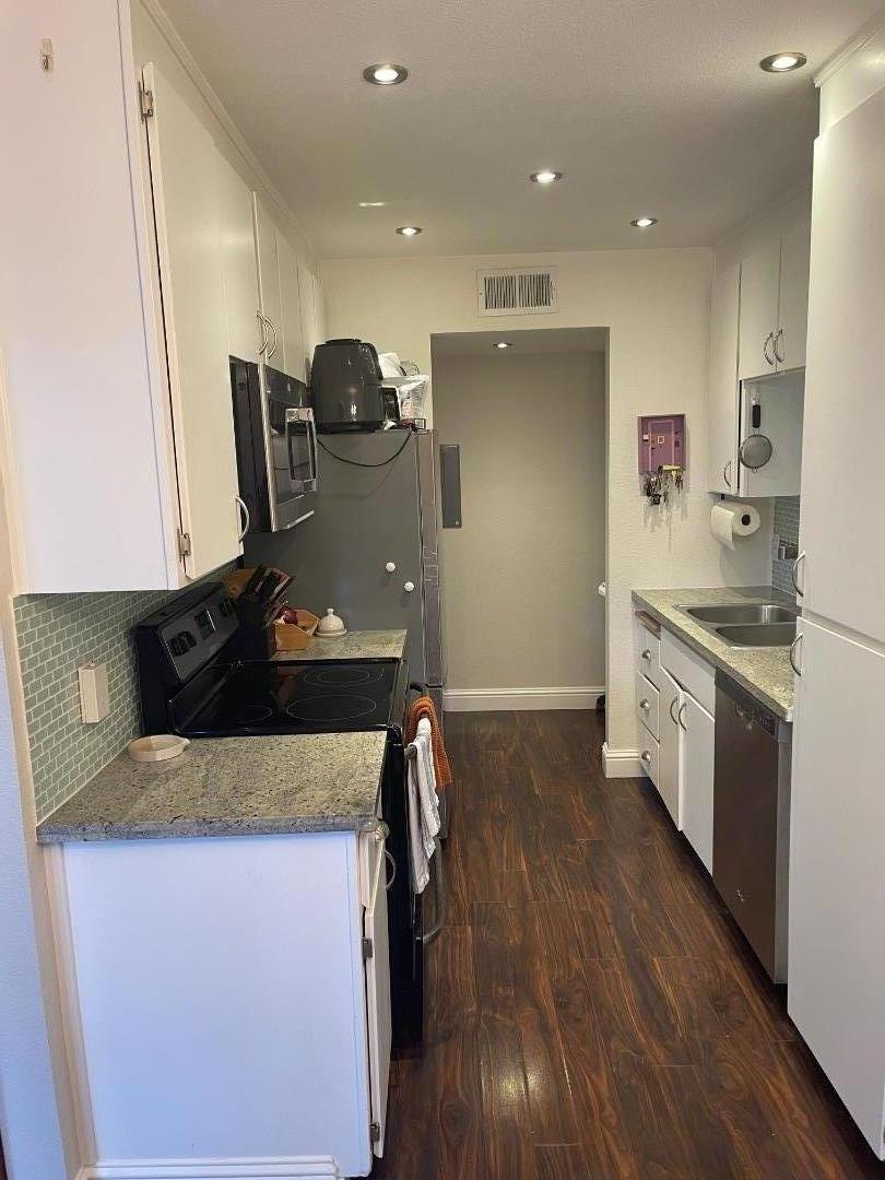 303 Tradewinds DR 10 - Bedroom