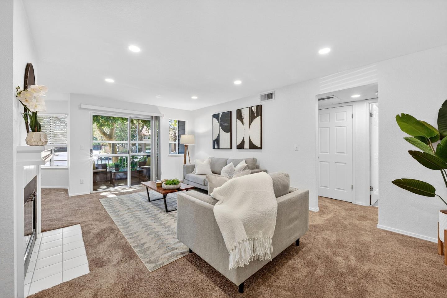 2559 Alveswood CIR - Interior