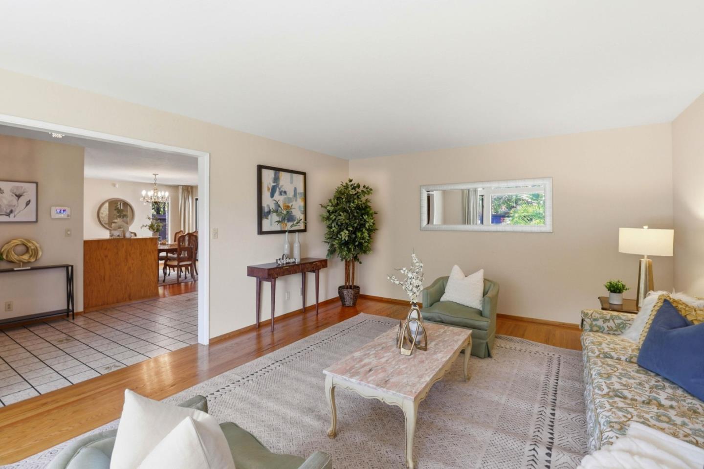 701 Christine DR - Interior