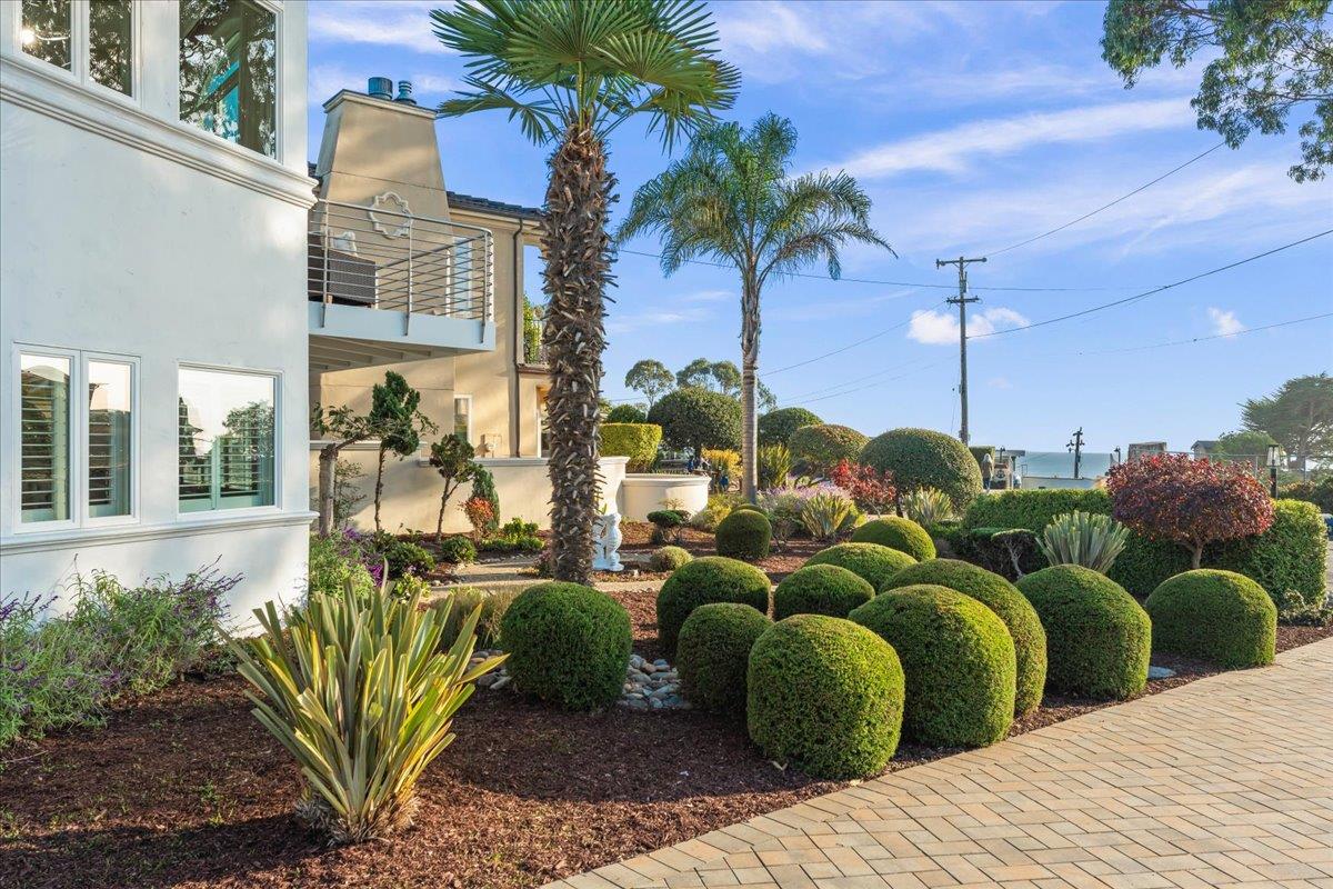 433 Seaview DR - Kitchen