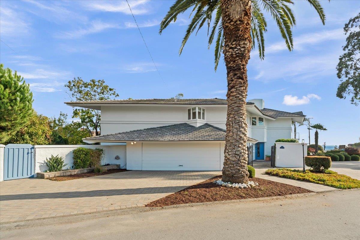 433 Seaview DR - Backyard