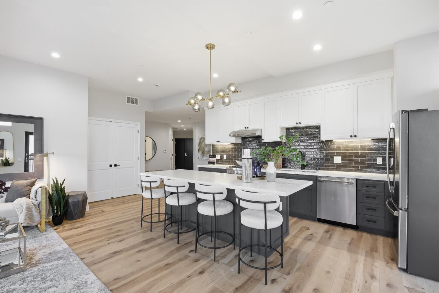 200 Sheridan AVE 305 - Bathroom
