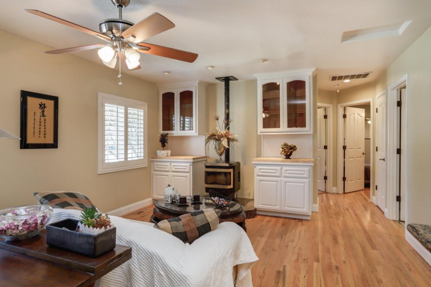 60 Monte Vista WAY - Living area