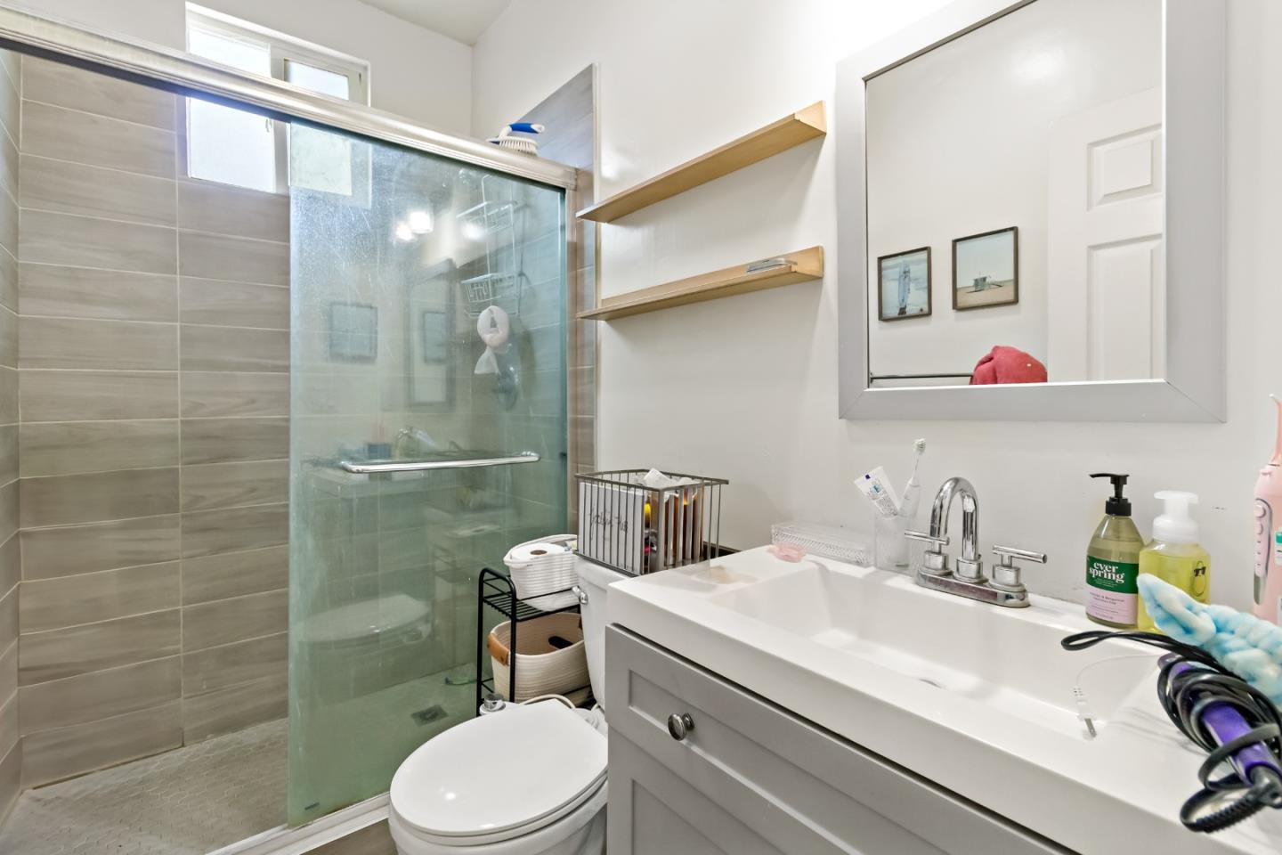 436 N 7th ST - Bedroom