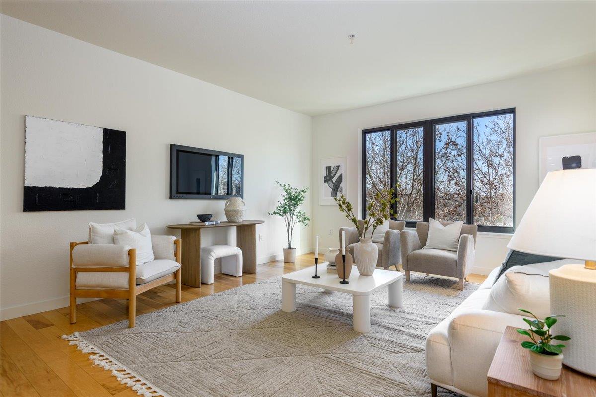 88 Bush ST 3203