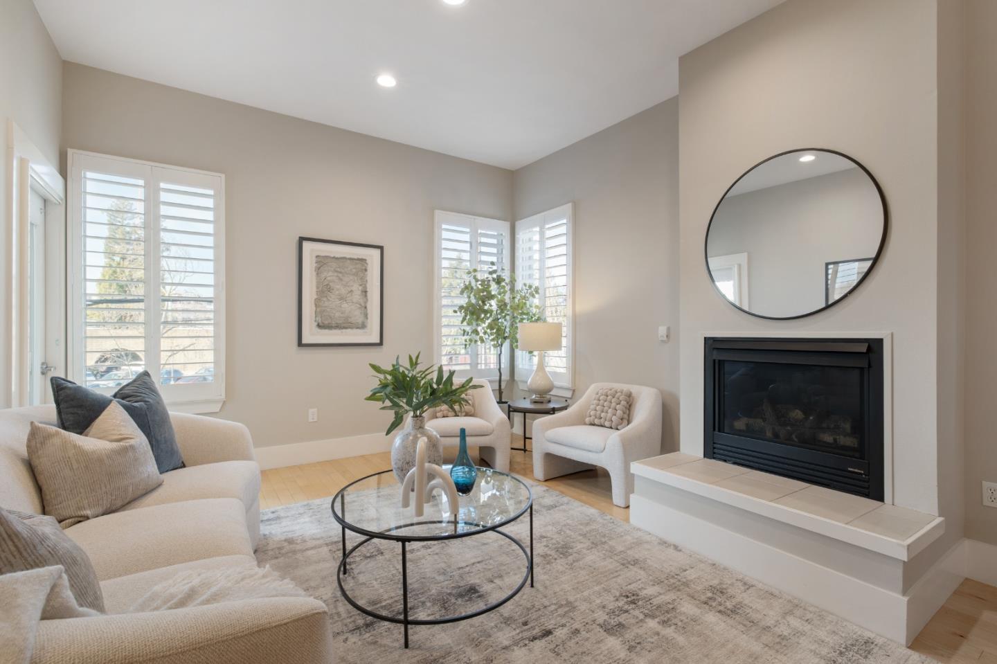 5100 El Camino Real 209 - Living area