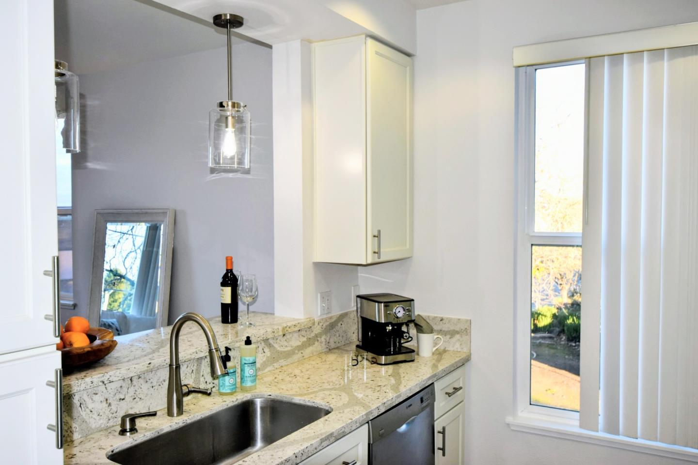 1066 41st AVE A207 - Kitchen