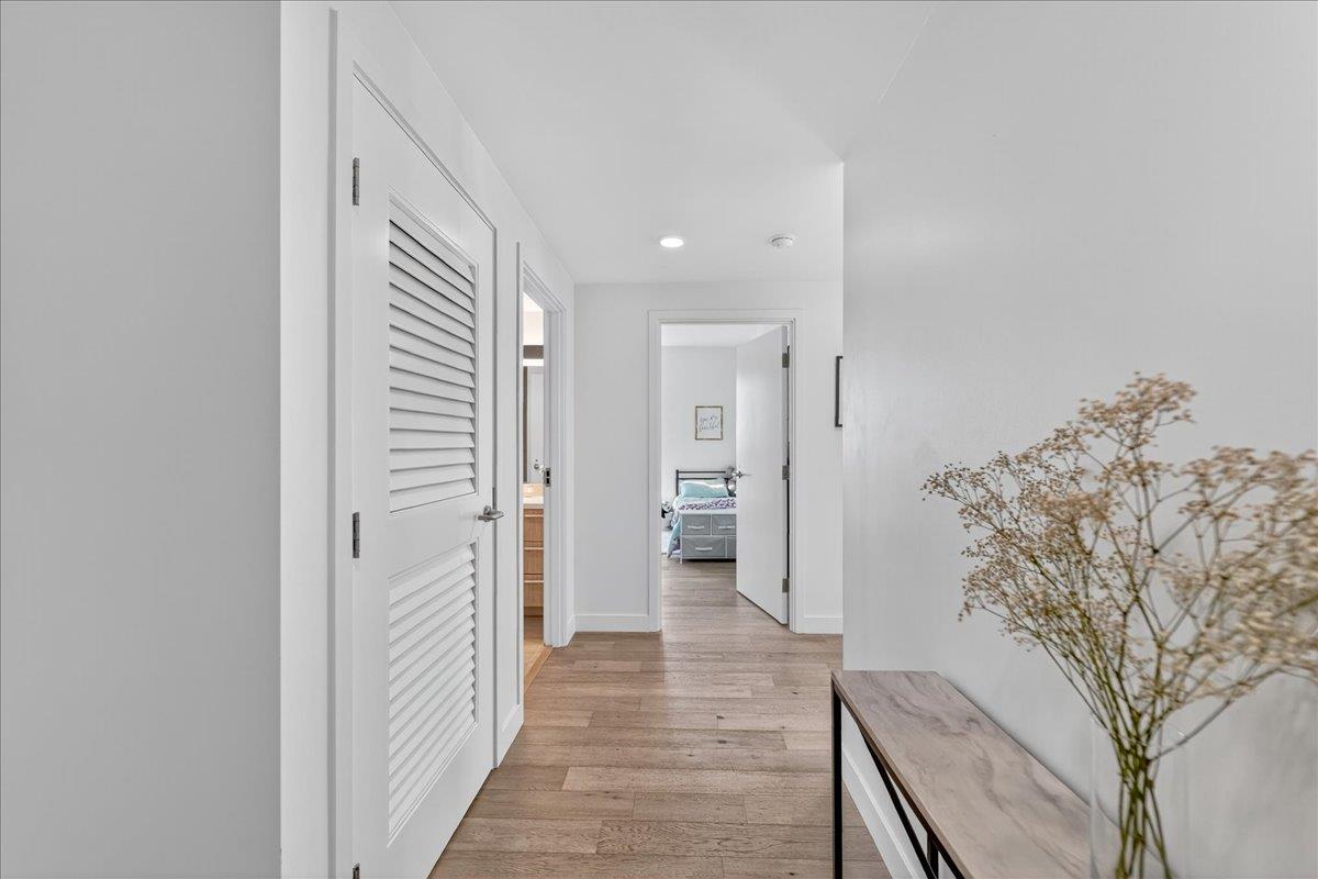 188 W Saint James ST 11101 - Bathroom