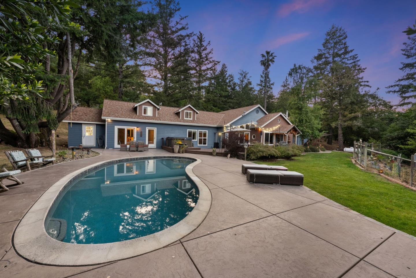 25560 Firhaven LN - Backyard