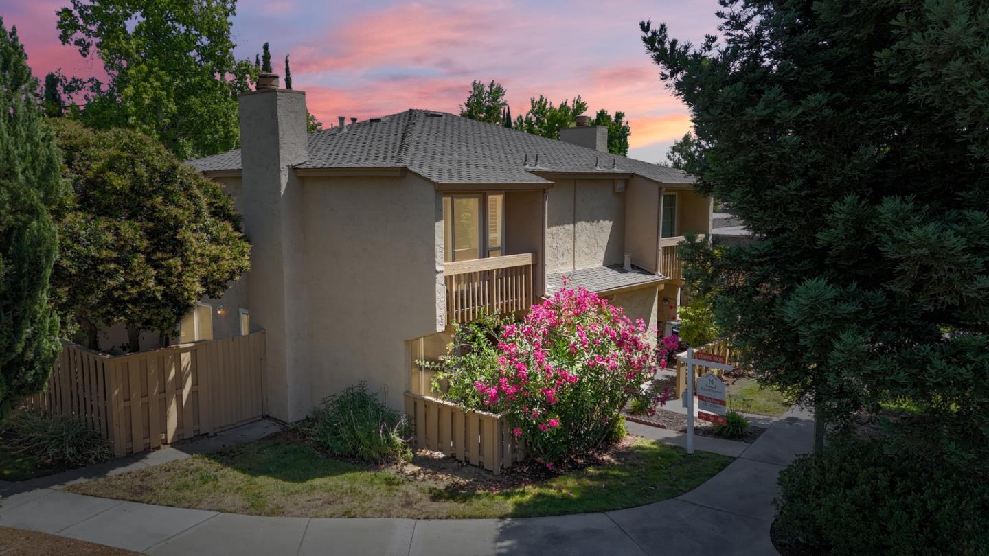 125 Connemara WAY 98