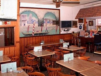 600 S Norfolk ST - Interior