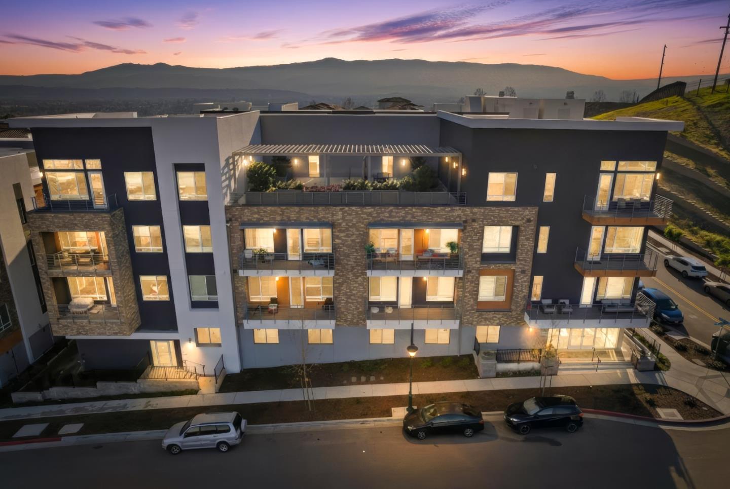 382 Llano De Los Robles AVE 3
