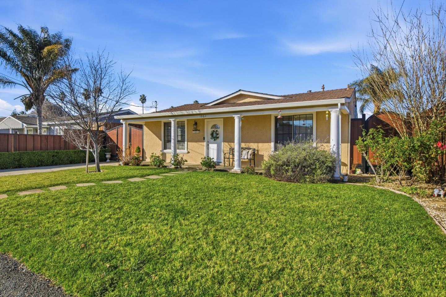 1061 Shamrock DR