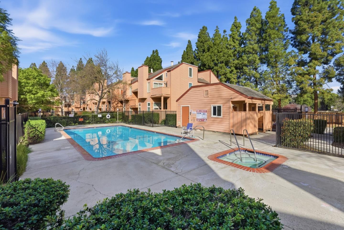 331 Tradewinds