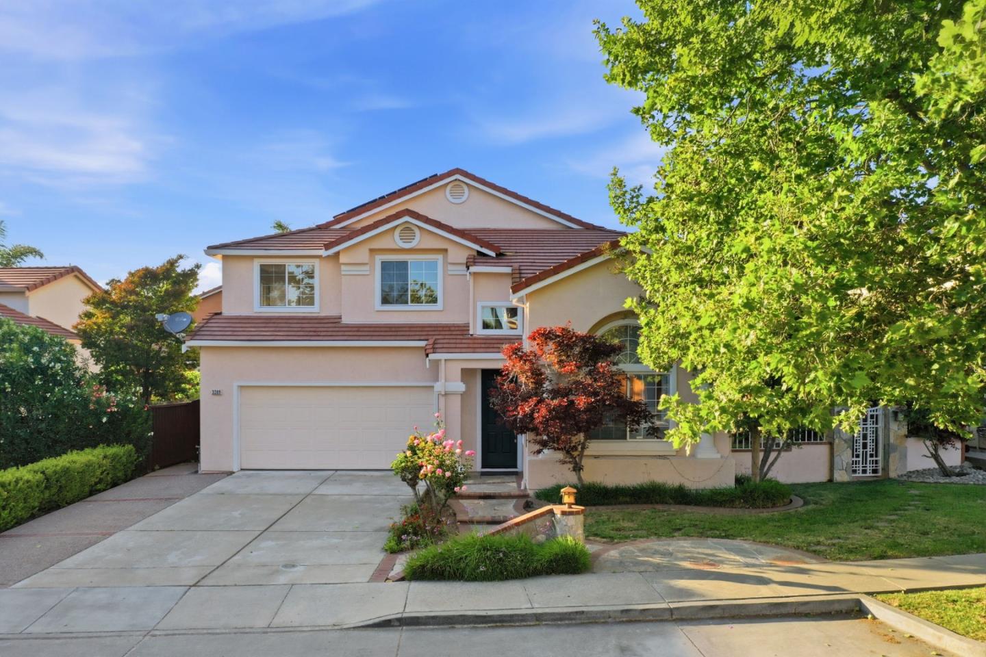 3289 Monte Verde LN