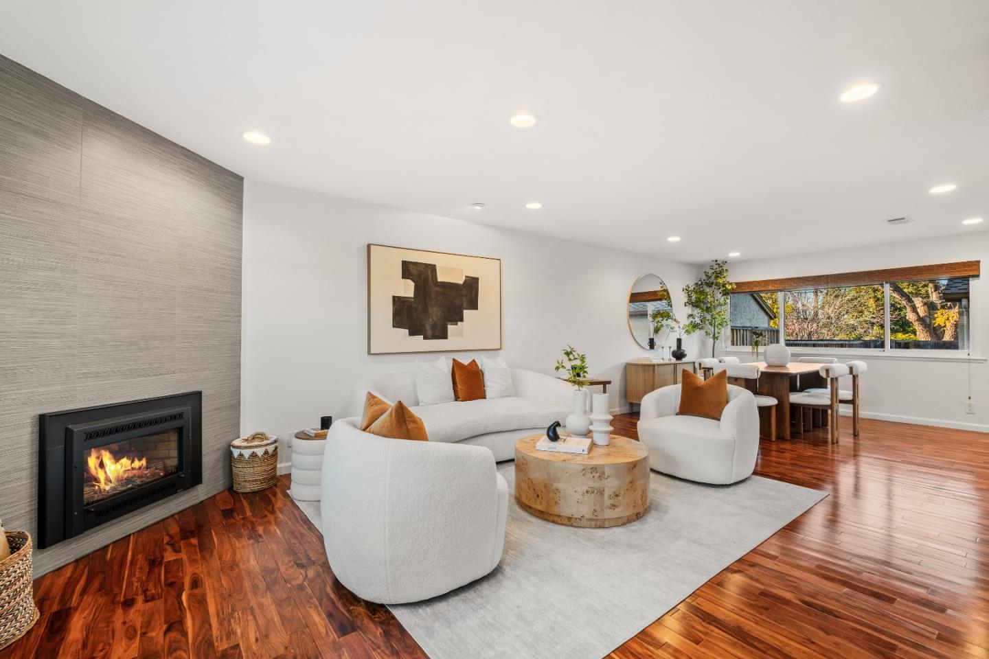 1031 Las Palmas DR - Interior