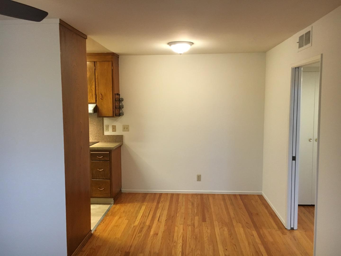 1122 Bush ST - Kitchen