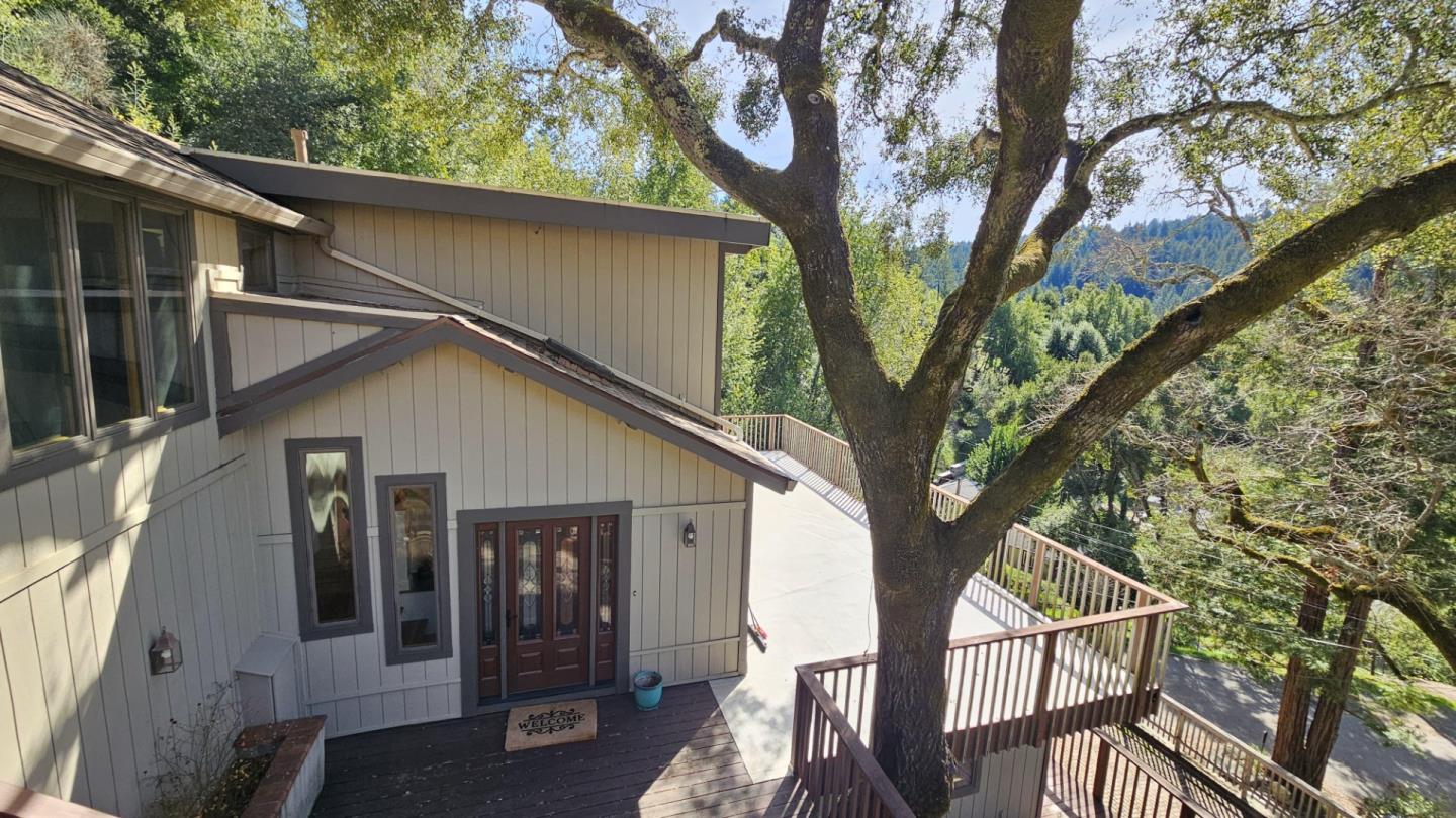 21386 Sunnyside RD - Interior