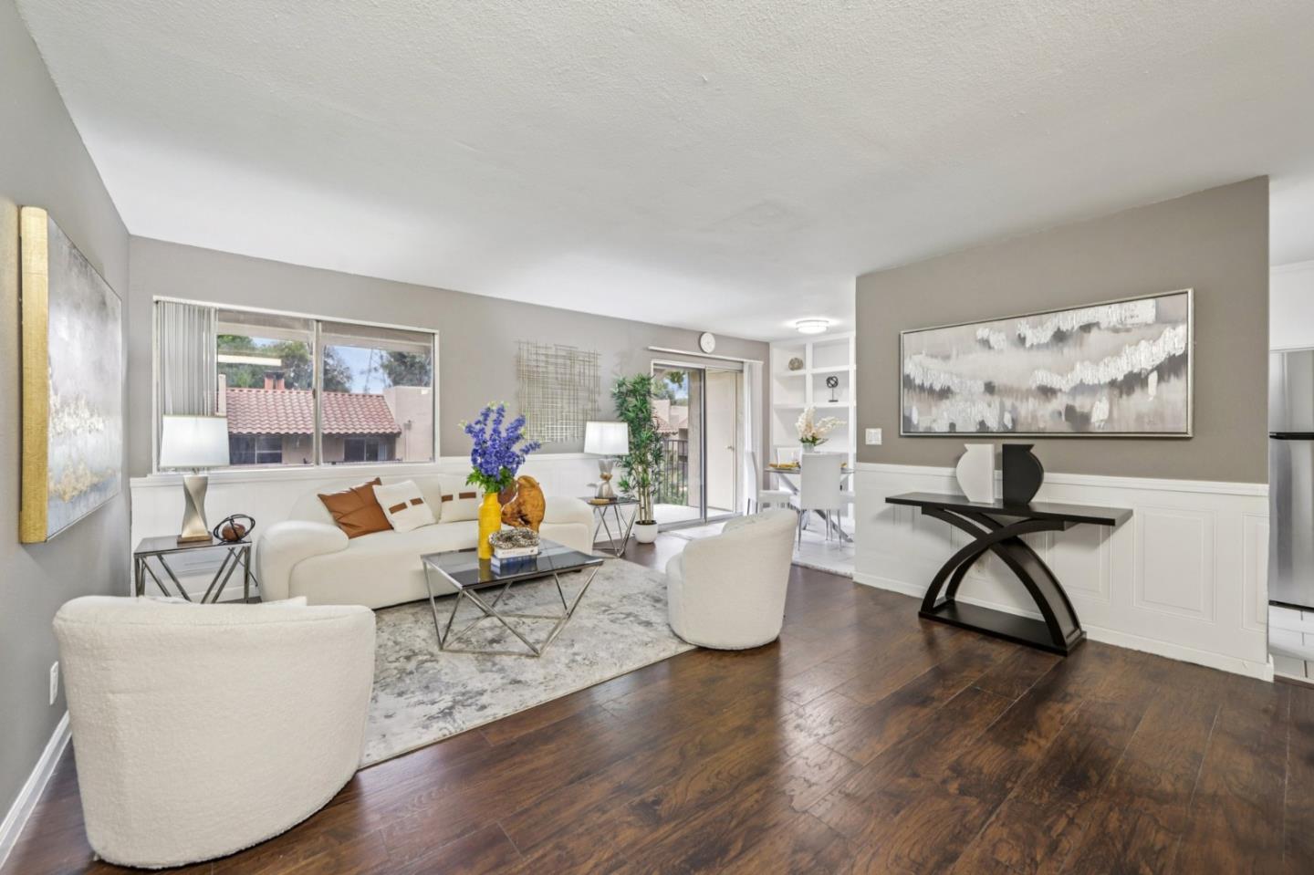 247 N Capitol AVE 245 - Interior