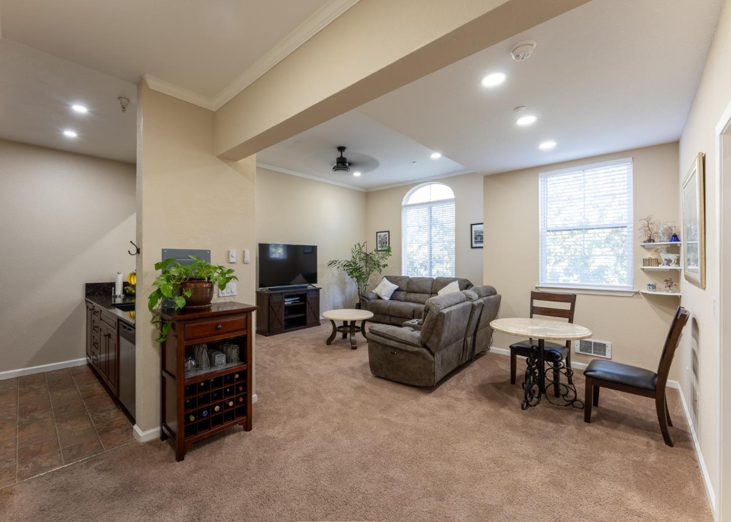 516 Martha ST 202