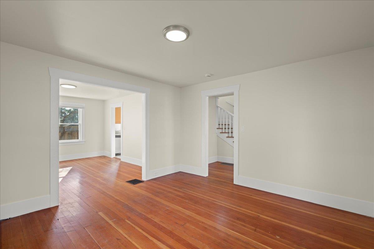 262 Hawthorne AVE - Bedroom