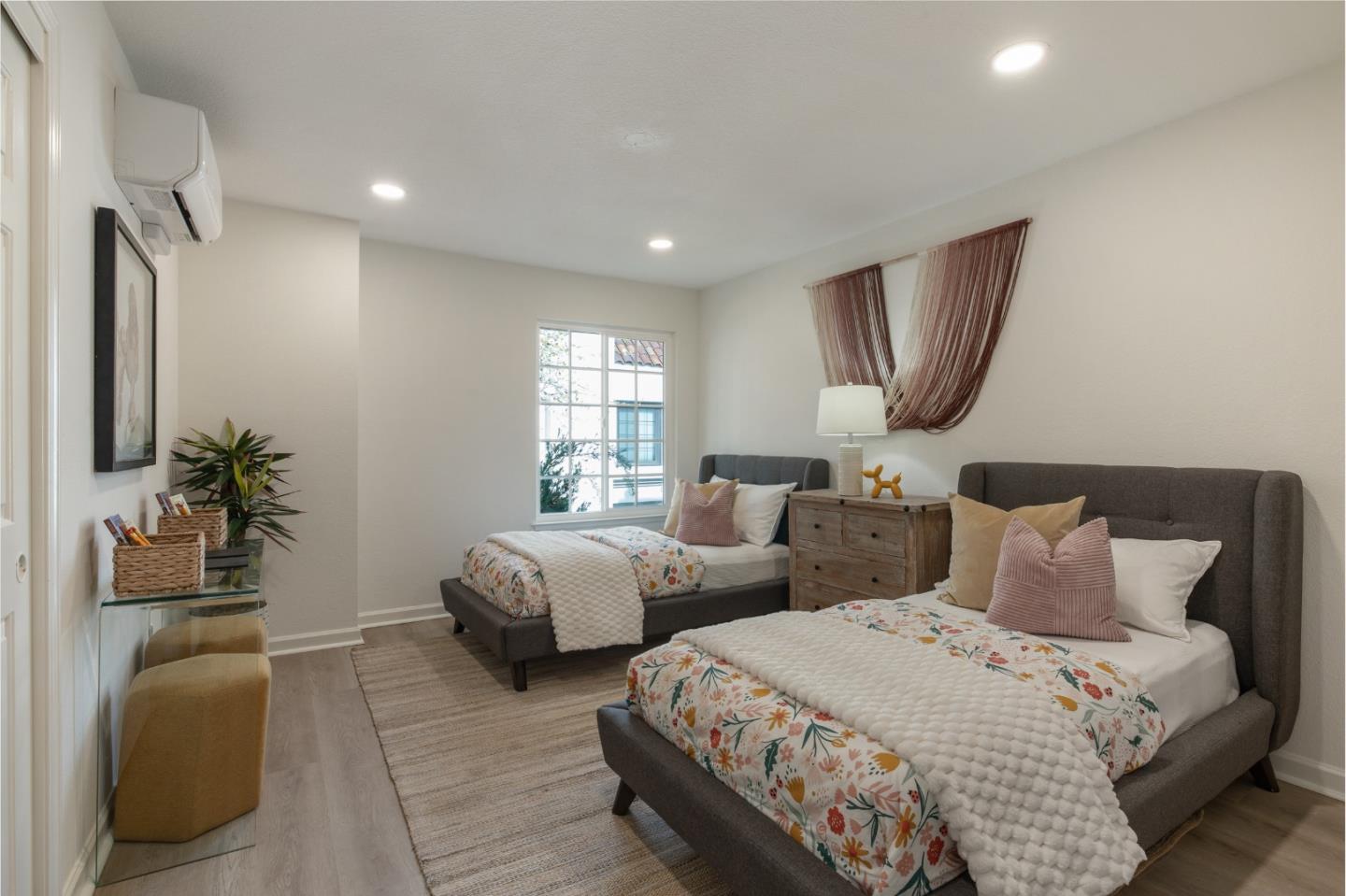 19861 Portal PLZ - Bedroom