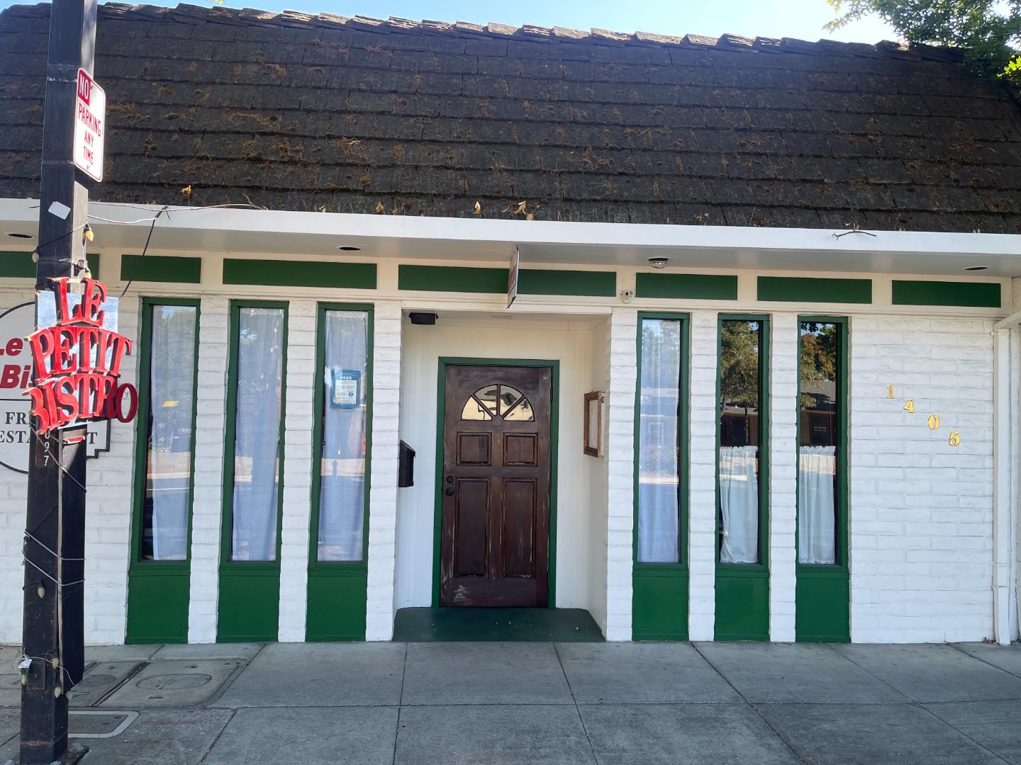 1405 W El Camino Real