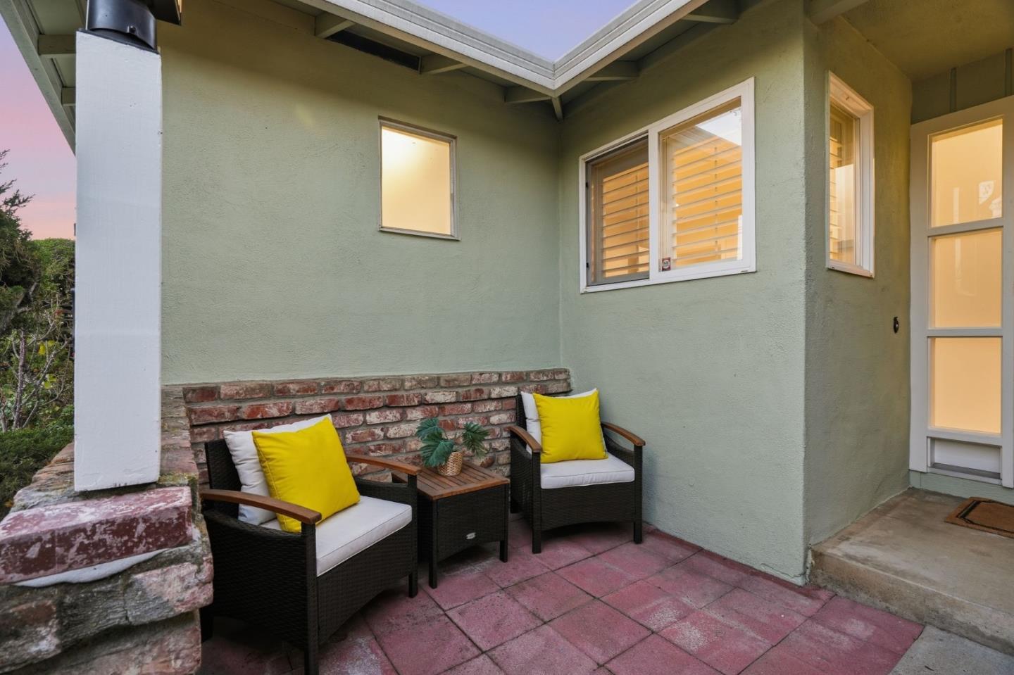 841 Brentwood DR - Kitchen
