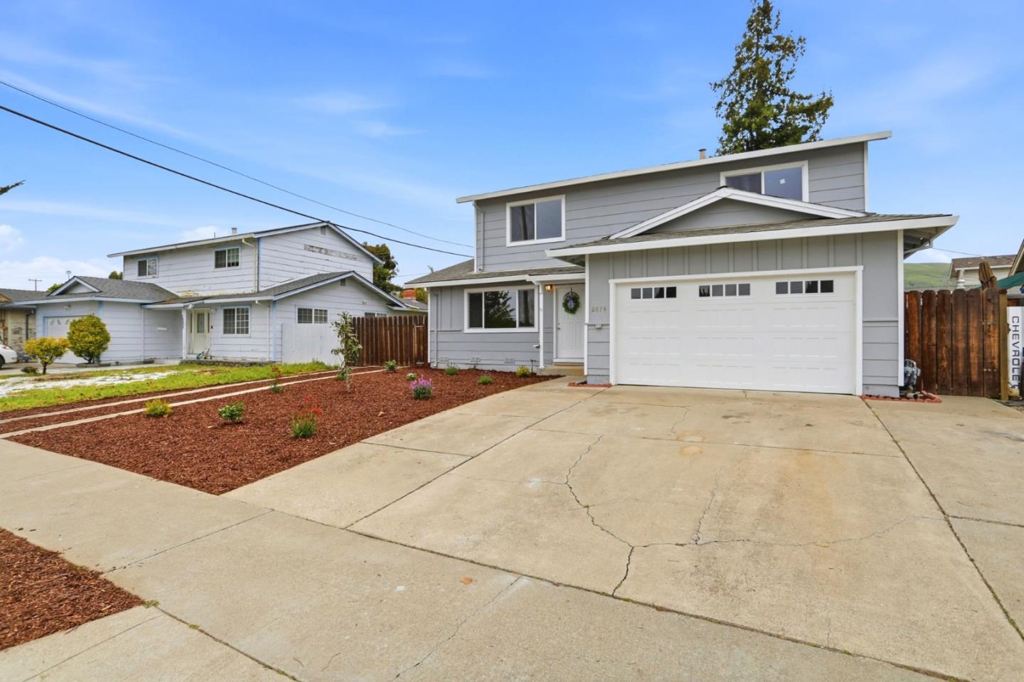 2074 Ashwood LN - Kitchen