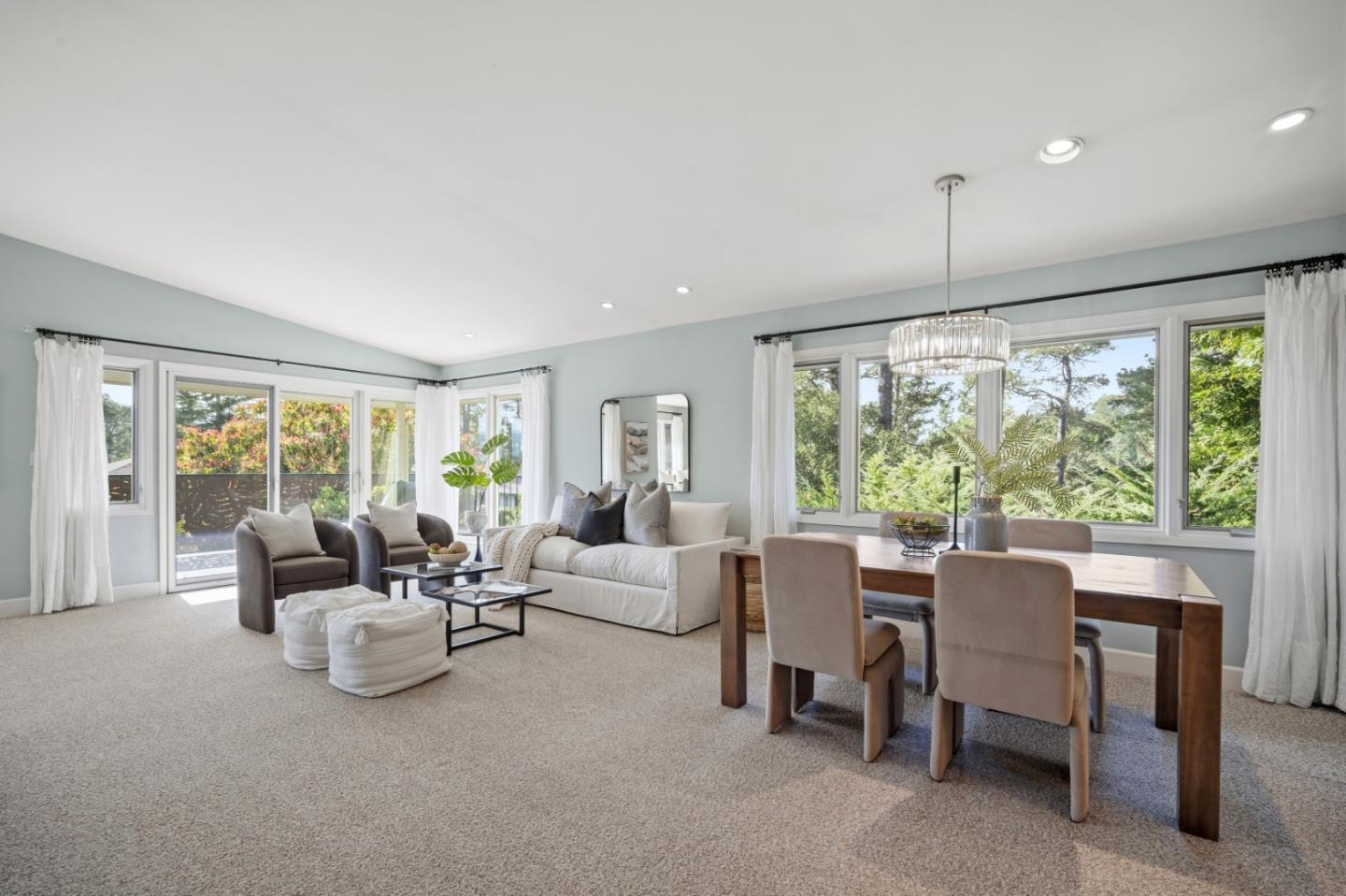 148 Del Mesa Carmel - Interior