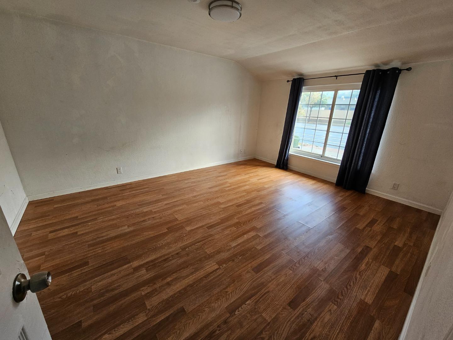 397 S Park Victoria DR - Interior