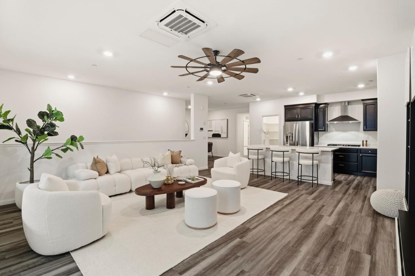 6816 Vector CT - Living area