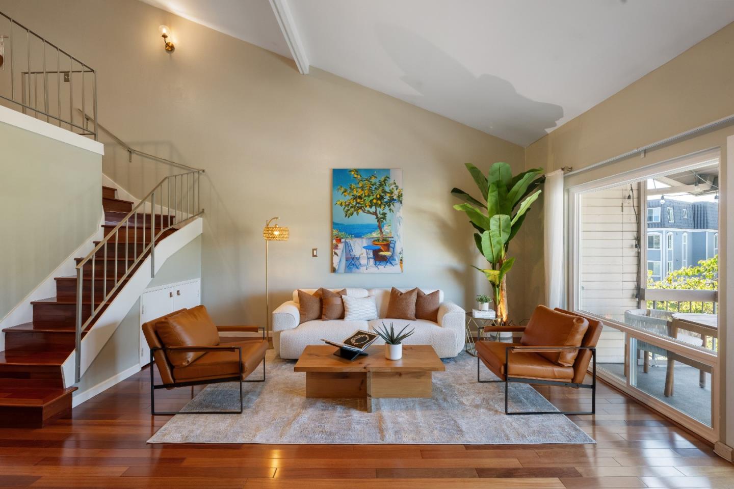 707 Fathom DR 208 - Interior