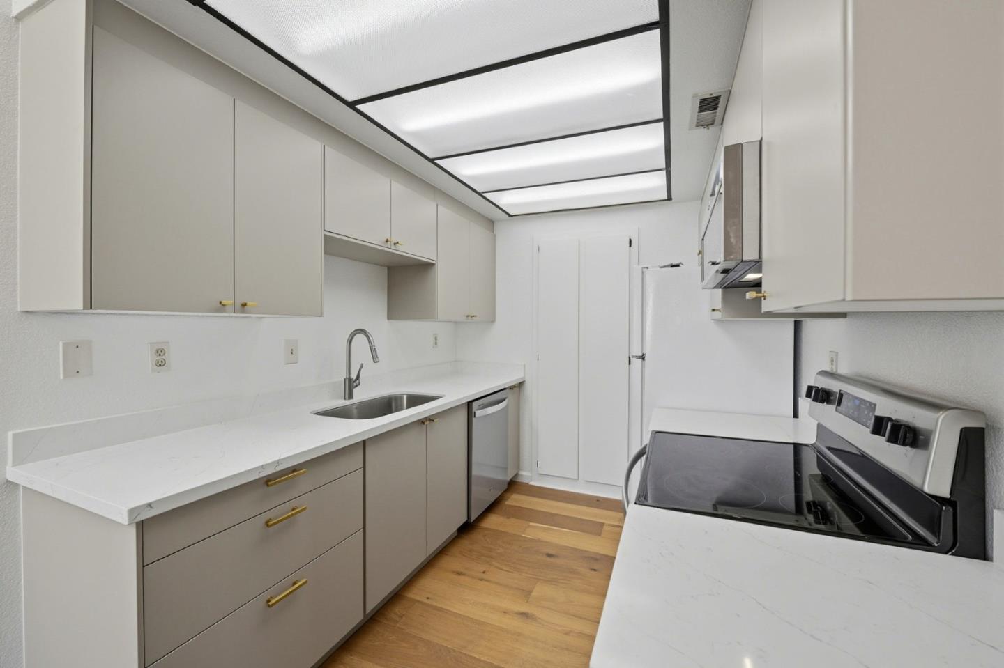 1776 Braddock CT - Bedroom