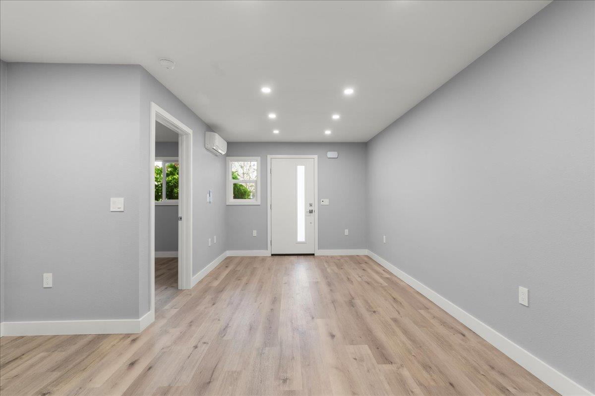 620 Alamo CT - Bedroom