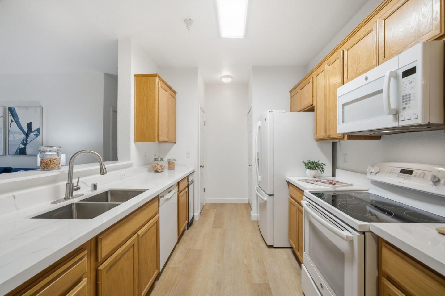 250 Santa Fe TER 209 - Bedroom