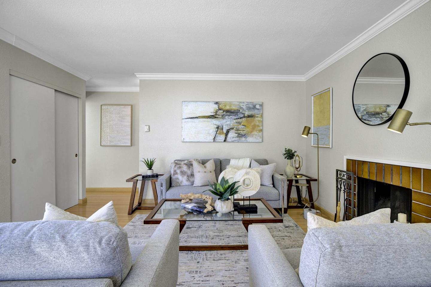 1919 Alameda De Las Pulgas 140 - Living area