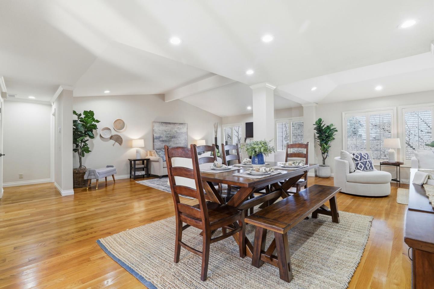 7351 Via Laguna - Living area