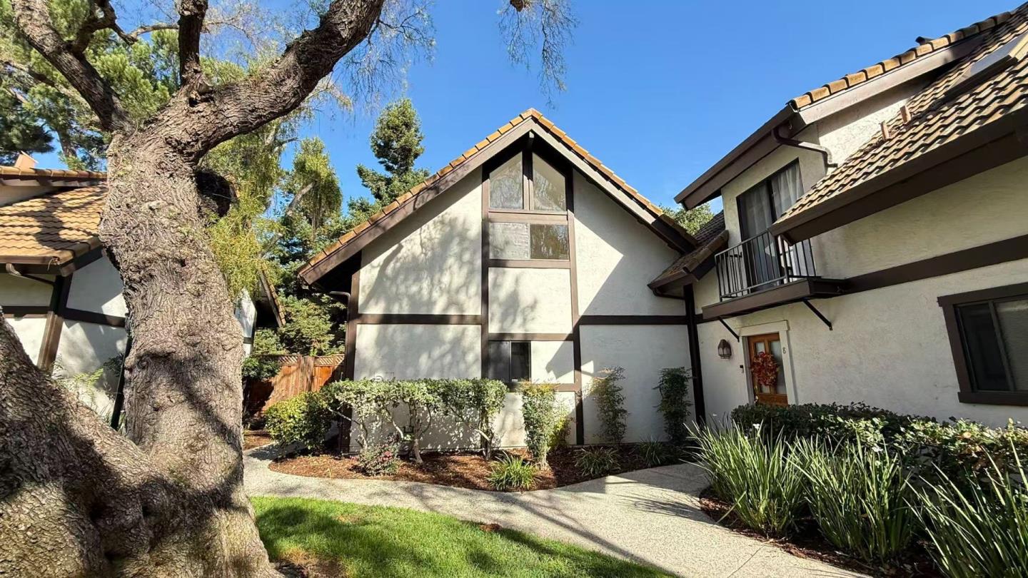 1734 W El Camino Real 7 - Interior