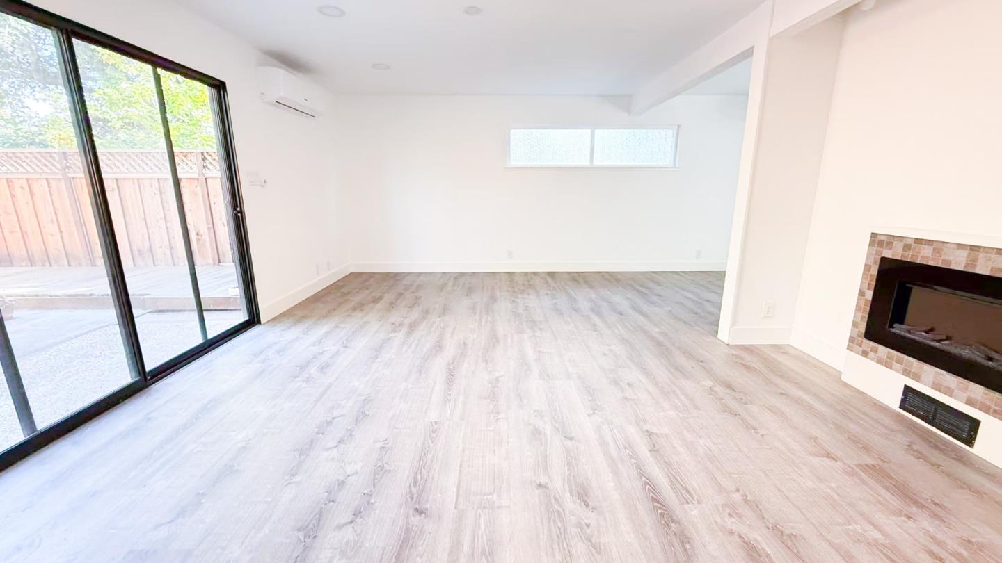 1734 W El Camino Real 7 - Bedroom