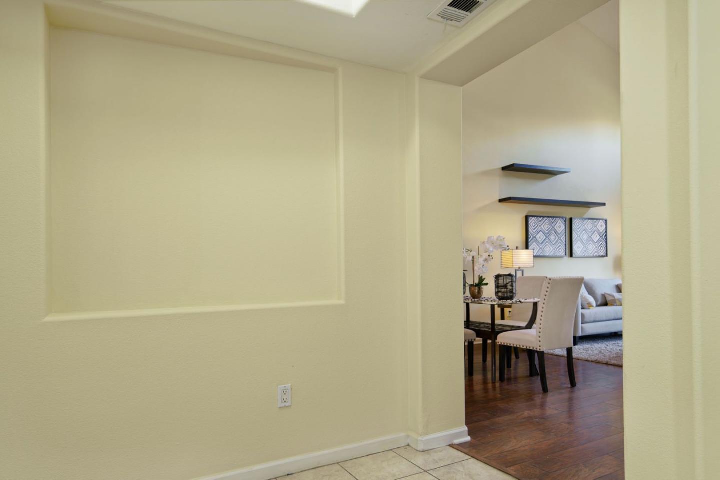 1310 Saddle Rack ST 438 - Living area