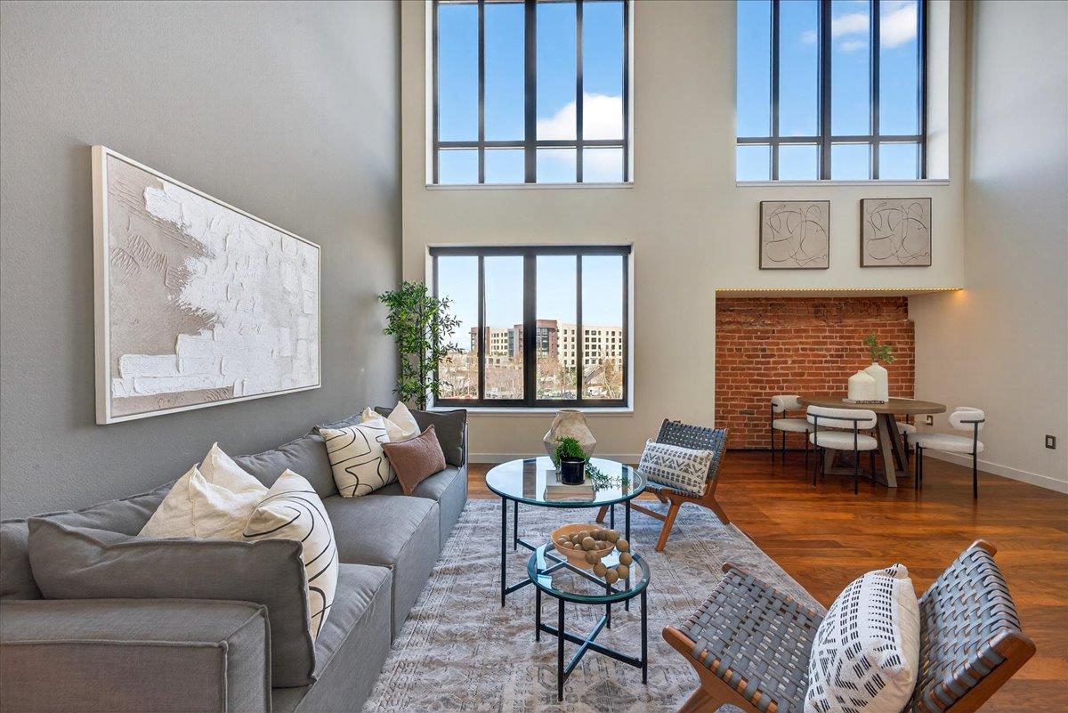 88 Bush ST 3134