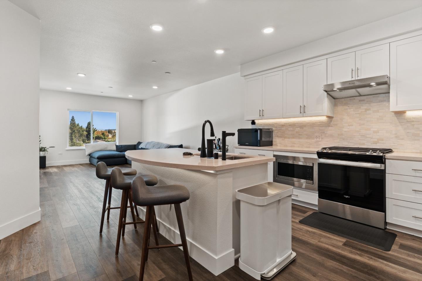 1853 Almaden RD 504 - Bathroom