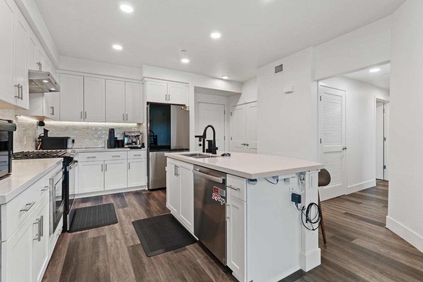 1853 Almaden RD 504 - Bedroom