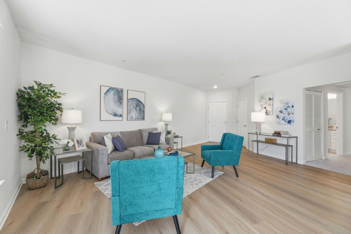 1445 Fruitdale AVE 313 - Living area