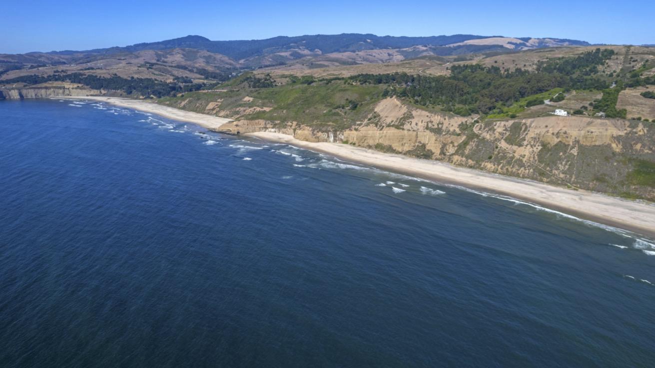 20075 Cabrillo HWY - Interior